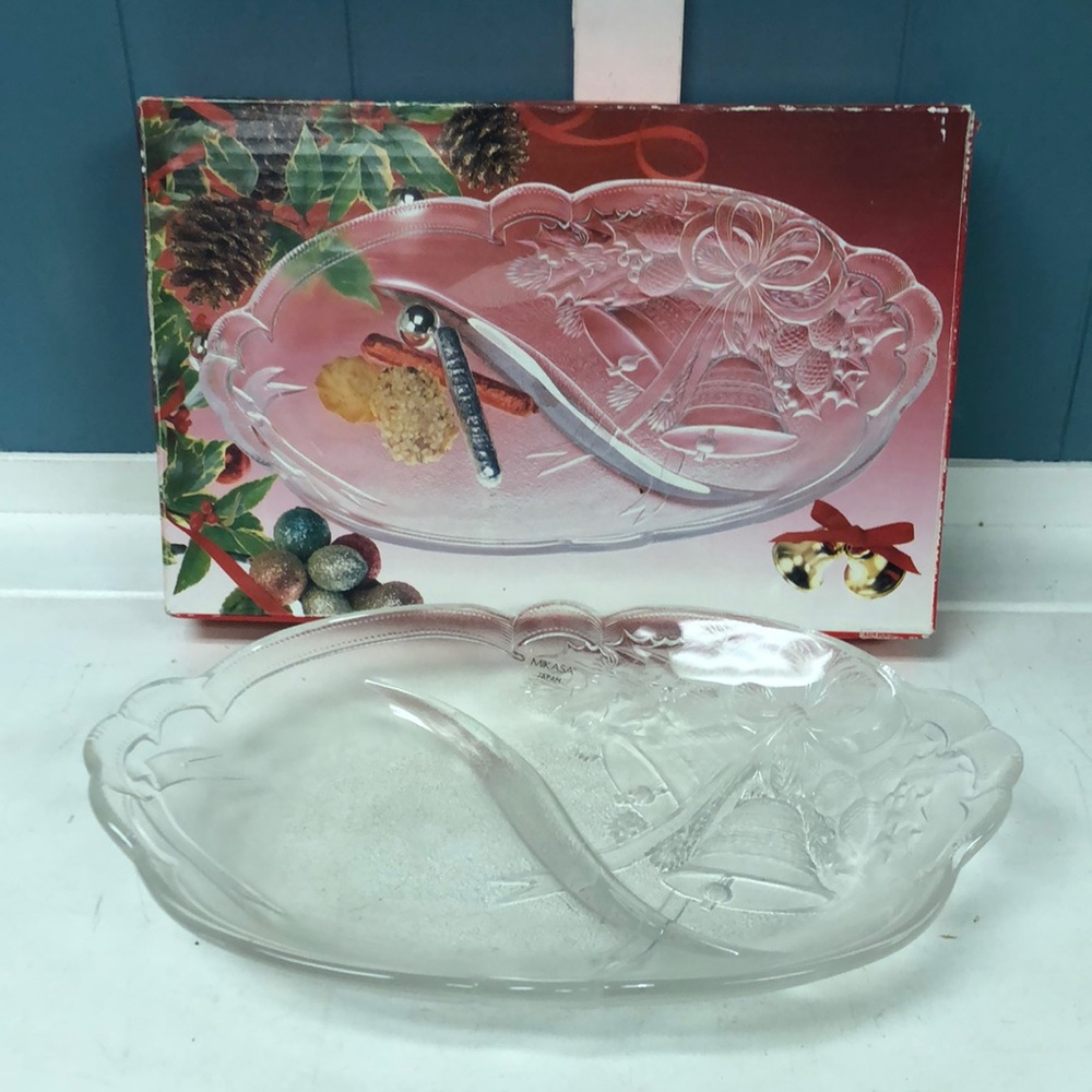 Mikasa Holiday Bells 12” Divided Relish Dish Snack Hors d'oueve Plate Christmas